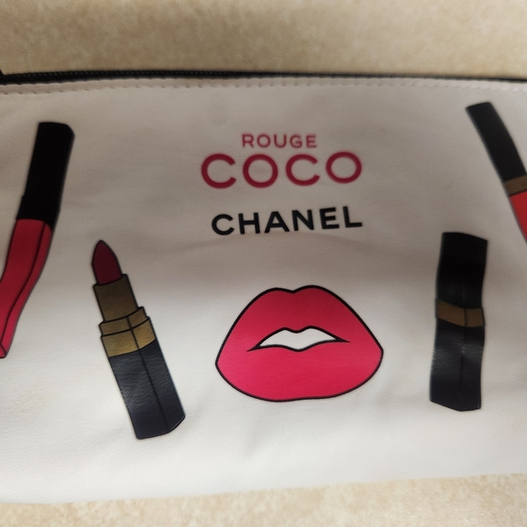 Chanel Rouge Coco Cosmetic Bag - White and Pink - Picture 1 of 4